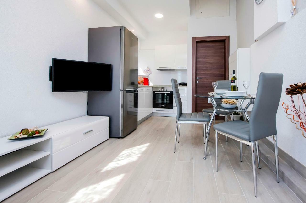 Apartment Anastasia 로비니 외부 사진